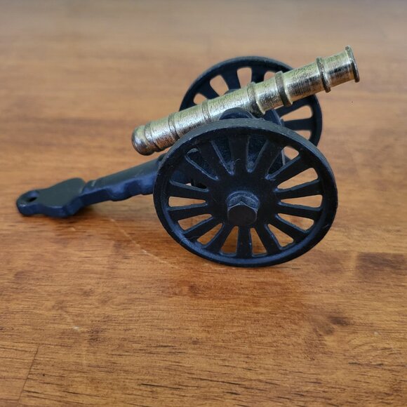 Vintage Brass Cast Iron Mini Cannon Artillery Civil War Toy Figurine Metal T3 - Picture 3 of 7